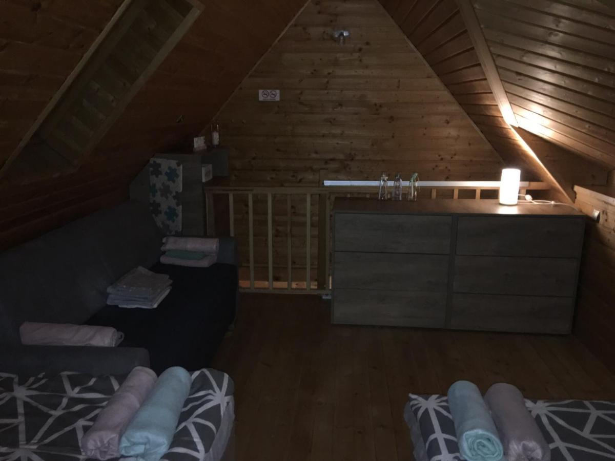Rozalin Villa Ostrzyce Exteriör bild